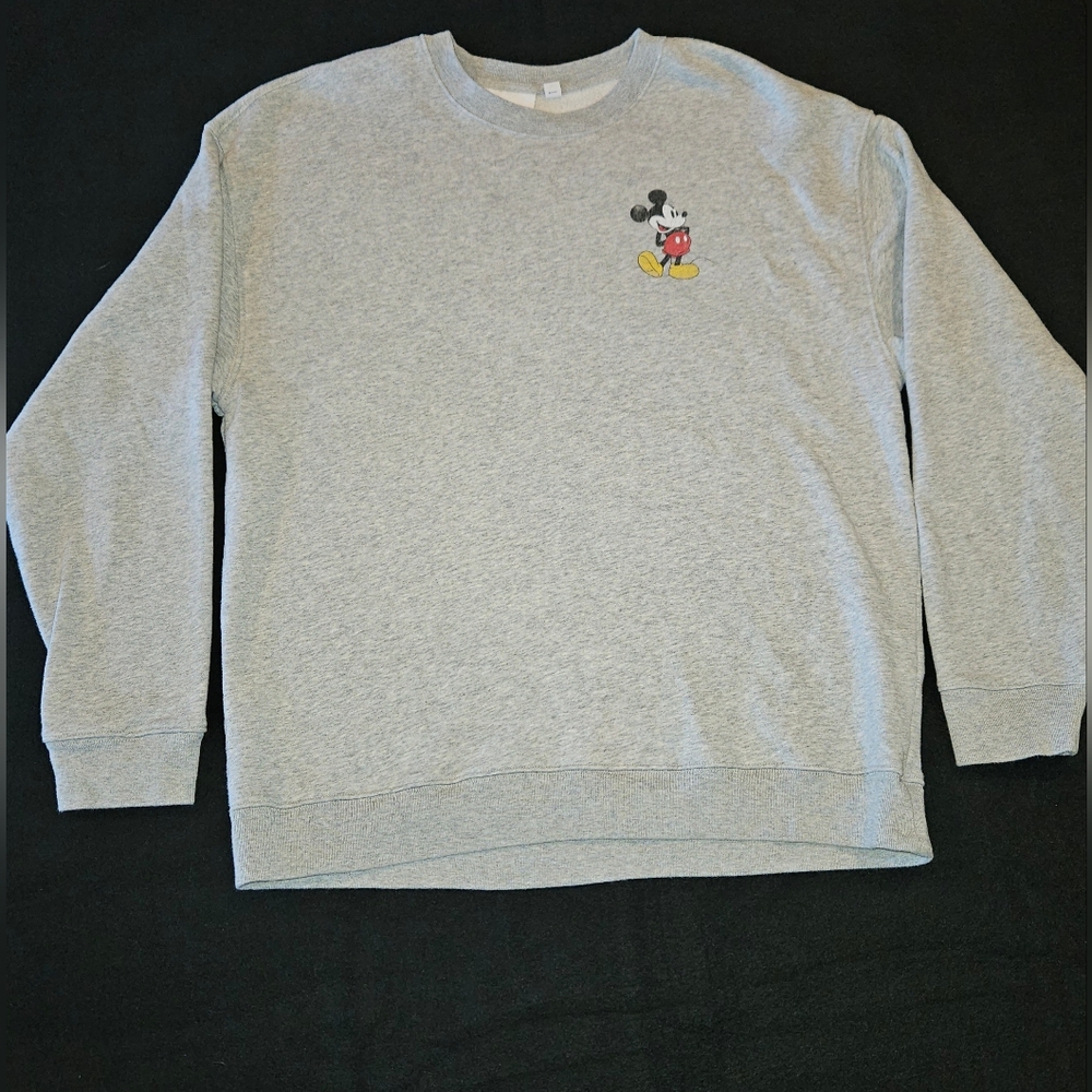 GAP x Disney Sweater Men Large Gray Mickey Mouse Crew Neck Pullover DisneyWorld